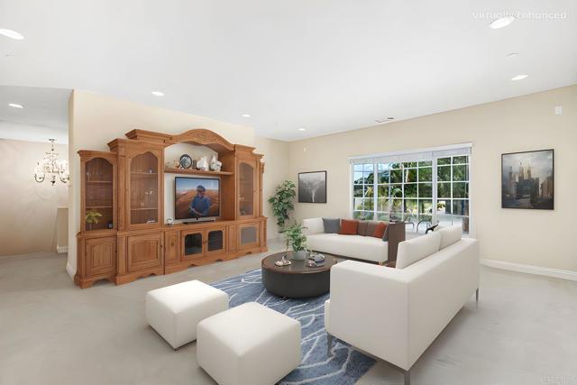 2535 San Clemente Avenue, Vista CA: https://media.crmls.org/mediaz/7d29b4d4-d12b-40f7-9773-1a7a9876e36f.jpg