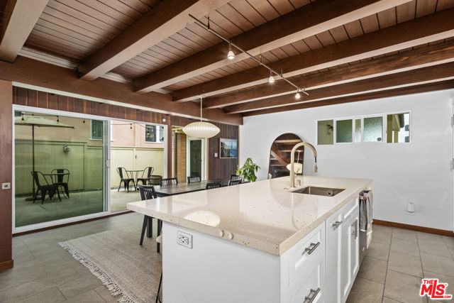 622 Esplanade, Redondo Beach CA: https://media.crmls.org/mediaz/7d29f9c5-df89-4eee-a054-76077ed8d8f2.jpg