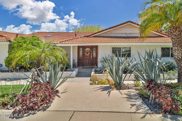 1117 Woodridge Avenue, Thousand Oaks CA: https://media.crmls.org/mediaz/7d2a3f6b-c34e-44d9-aa3b-114ce74e6b10.jpg