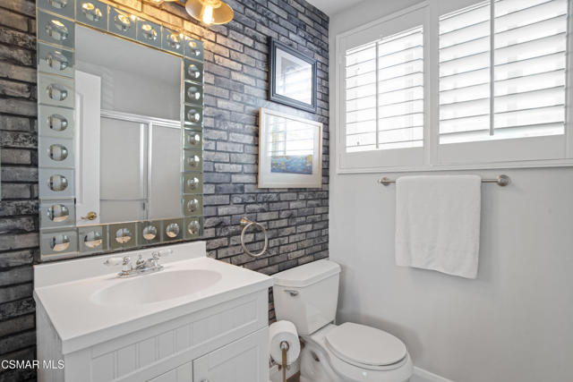 30836 Overfall Drive, Westlake Village CA: https://media.crmls.org/mediaz/7d2a4e76-b28e-4100-a8f9-79b2be120f81.jpg