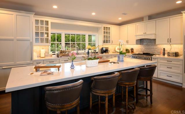 Detail Gallery Image 6 of 11 For 17925 Avenida Alondra, Rancho Santa Fe,  CA 92067 - 4 Beds | 4/1 Baths