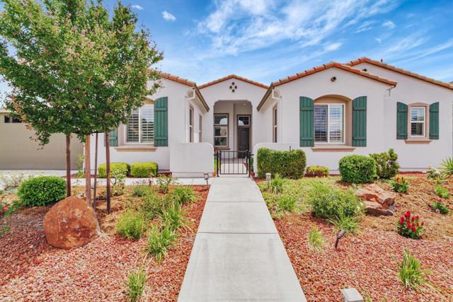 7942 Cinnamon Way, Gilroy CA: https://media.crmls.org/mediaz/7d2ac269-f6d4-4fb7-a8e5-4bd2fe83ffd3.jpg