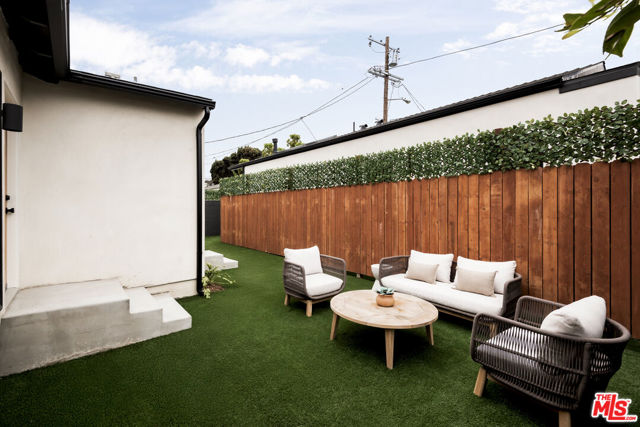 11840 Juniette Street, Culver City CA: https://media.crmls.org/mediaz/7d2ad8f2-6641-43a3-b313-c2d67c63e94f.jpg