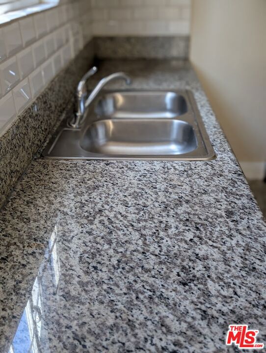 2509 E 109th Street, Los Angeles CA: https://media.crmls.org/mediaz/7d2b671b-cba2-4cf3-ac46-42672819c9f6.jpg