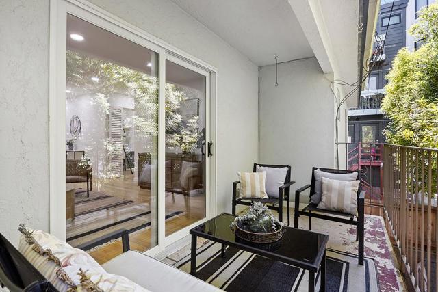 4096 17th Street, San Francisco CA: https://media.crmls.org/mediaz/7d2c2b24-6d5c-4c00-b1ce-3fe2fd80570a.jpg