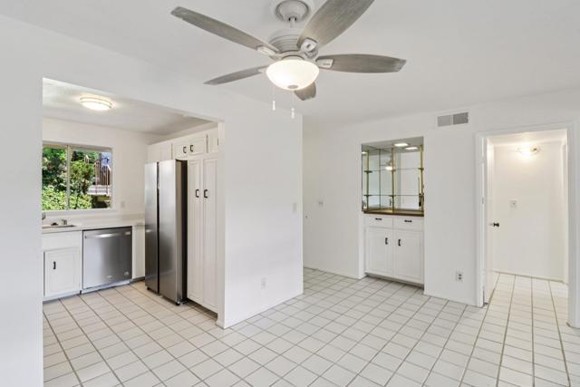 Detail Gallery Image 4 of 31 For 1964 Fairway Circle Dr, San Marcos,  CA 92078 - 2 Beds | 2 Baths