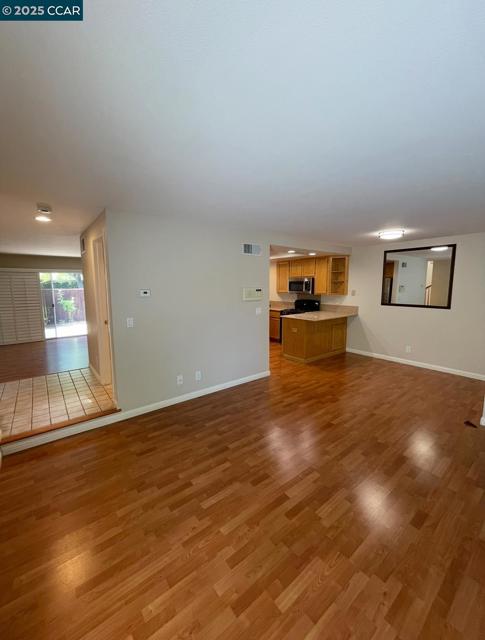 658 S Blackbrush Lane, San Ramon CA: https://media.crmls.org/mediaz/7d2ca04b-3b51-4dc5-a0e1-5edc69513eda.jpg