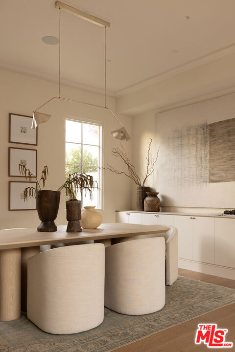 Image 6 of 28 For 525 Westmount Drive