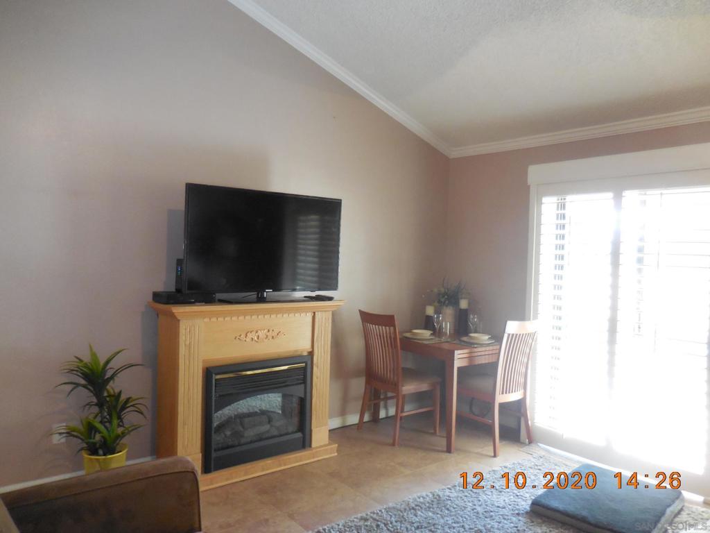 MLS #250043751SD image #4