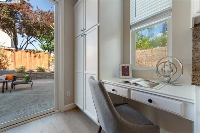 5200 N Forestdale Cir, Dublin CA: https://media.crmls.org/mediaz/7d2d2241-ad5b-434b-97af-5aba49ef32da.jpg