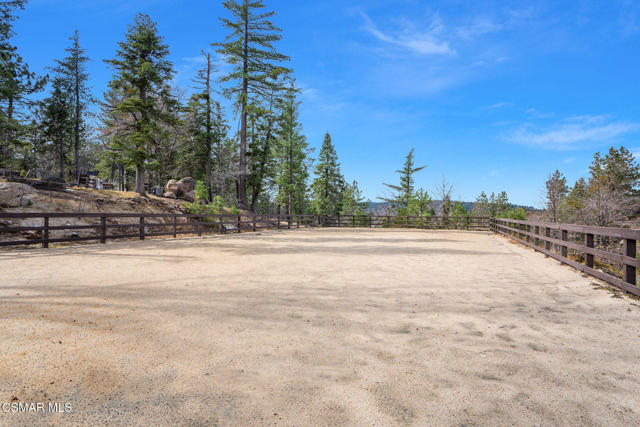 32310 Hummingbird Court, Running Springs CA: https://media.crmls.org/mediaz/7d2d851e-b3cf-4a8f-bc49-06d849f3e8d2.jpg