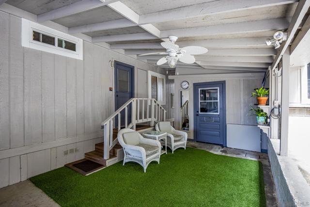 2130 Sunset Dr, Vista CA: https://media.crmls.org/mediaz/7d2e43fc-94bf-47b3-889e-2ac500fa2999.jpg