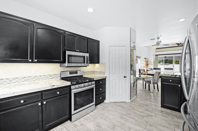 10341 Palm Drive, Desert Hot Springs CA: https://media.crmls.org/mediaz/7d2e6a2d-aa8f-40cd-9f93-929de020054d.jpg