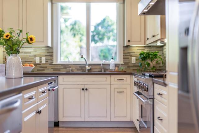 210 Venetian Road, Aptos CA: https://media.crmls.org/mediaz/7d2ef871-f199-45e7-96da-3a1c318eda76.jpg
