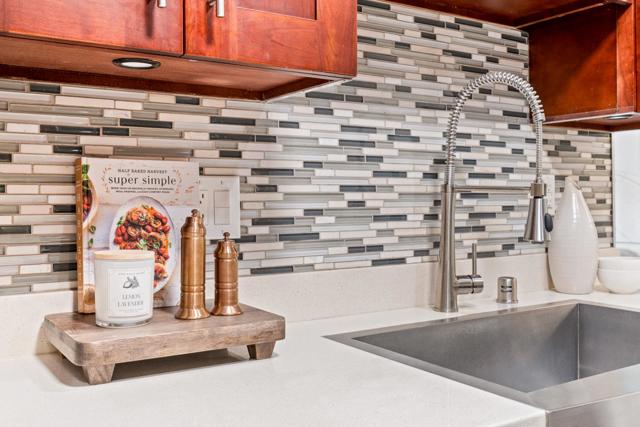 1031 Cherry Avenue, San Bruno CA: https://media.crmls.org/mediaz/7d2f6f71-eff4-41cb-b397-53390d1e59bd.jpg