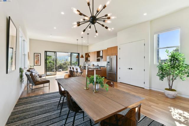 Image 13 of 51 For 730 Henry Street