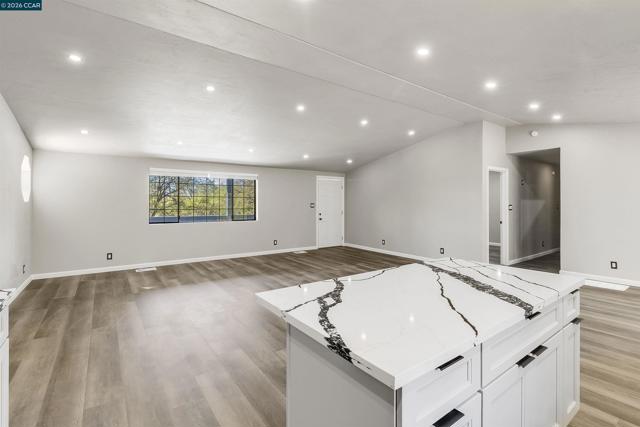 125 Sam Lynn Way, Oroville CA: https://media.crmls.org/mediaz/7d3096ed-968f-4097-92dc-a01974d0a2ea.jpg