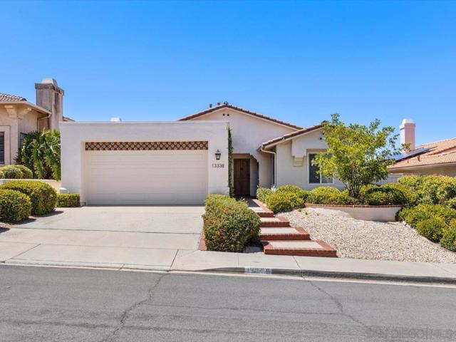 13338 Corte De Chucena, San Diego CA: https://media.crmls.org/mediaz/7d3109ef-1f74-4c19-a8ca-feaeac039596.jpg