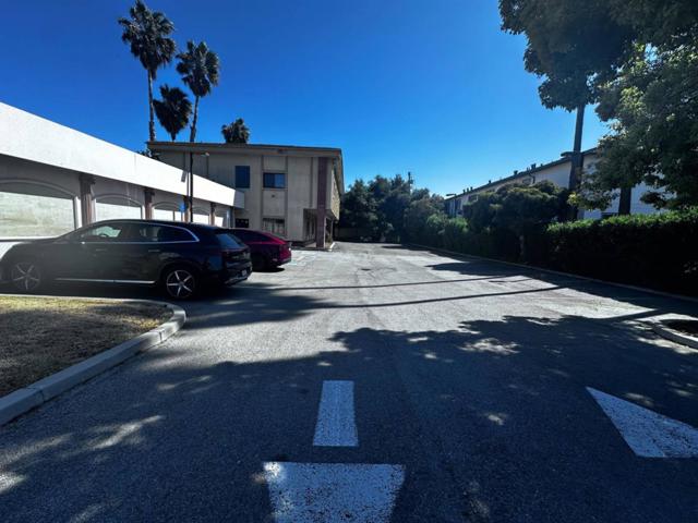 Image 8 of 24 For 998 El Camino Real