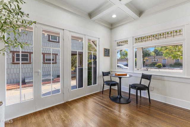 1954 Primrose Avenue, South Pasadena CA: https://media.crmls.org/mediaz/7d3219d2-141c-43aa-92fd-f07ecf05cbe7.jpg