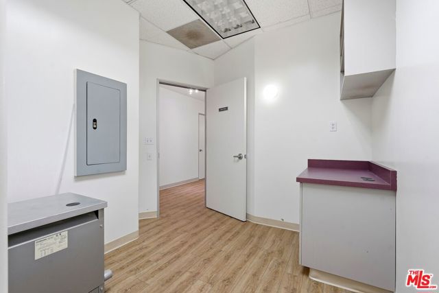  Commercial for Sale in Thousand Oaks, California