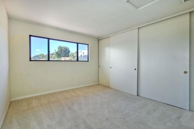 3625 Country Meadow Ln, Escondido CA: https://media.crmls.org/mediaz/7d3419f3-639f-47eb-9a27-97b62600dd85.jpg