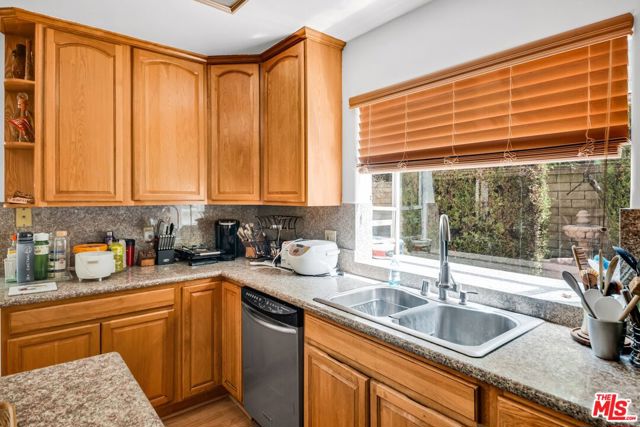 23234 Valerio Street, West Hills CA: https://media.crmls.org/mediaz/7d343244-2930-43b0-baa3-14ae94a38d1f.jpg