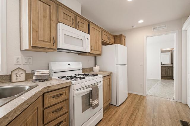 108 Cottonwood Road, Oroville CA: https://media.crmls.org/mediaz/7d344b23-f39a-46b8-90a6-68263596a6e4.jpg