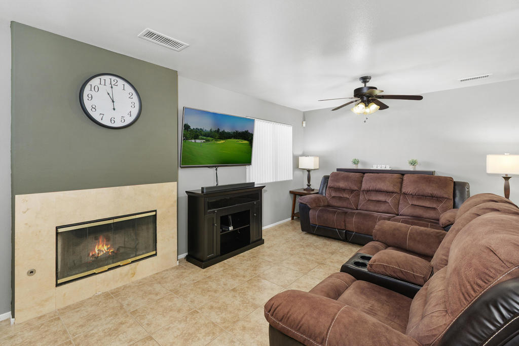 MLS #219139609DA image #5