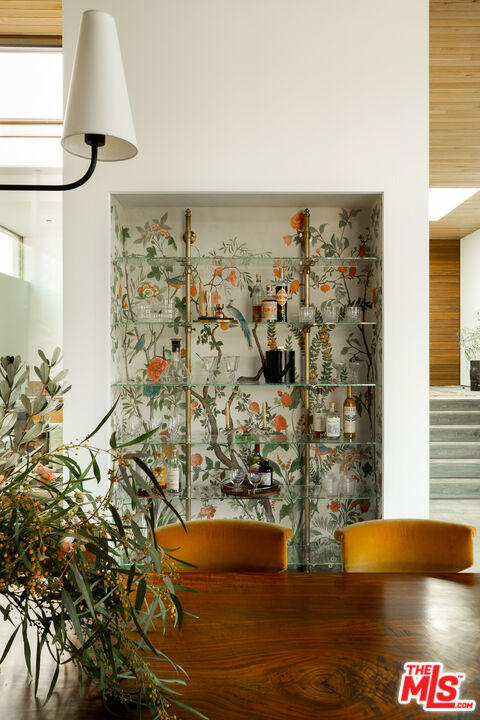 6708 Wildlife Road, Malibu CA: https://media.crmls.org/mediaz/7d3685ae-53ec-4623-a546-743d36ff50ae.jpg