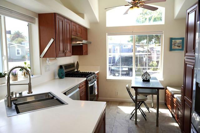 14685 Oka Road, Los Gatos CA: https://media.crmls.org/mediaz/7d36c78f-a7b2-4849-95c3-2a0787d74ecf.jpg