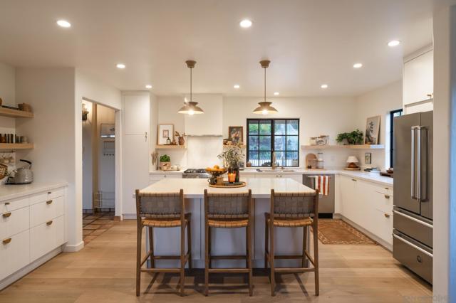 5615 Via Montellano, Bonsall CA: https://media.crmls.org/mediaz/7d37d5b6-1ec5-48c3-a091-294107c37aa6.jpg