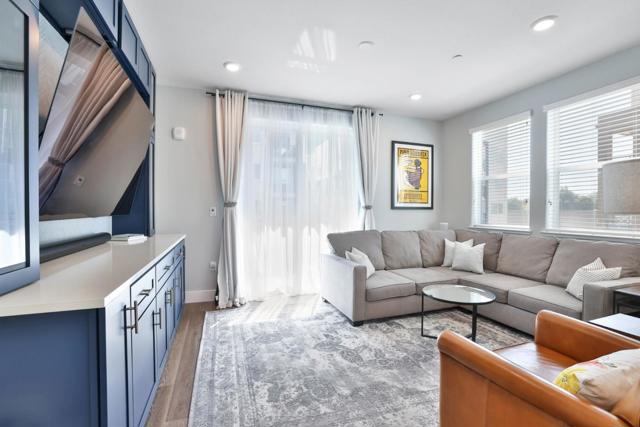 580 Yale Way, San Jose CA: https://media.crmls.org/mediaz/7d385a74-99f2-44fe-8df8-087d7d89eaf3.jpg