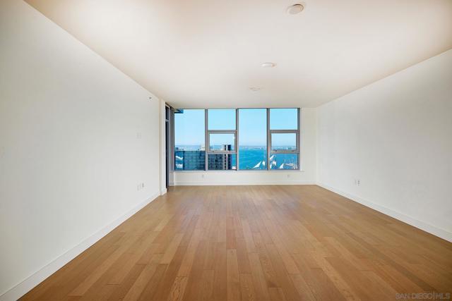 1388 Kettner Blvd, San Diego CA: https://media.crmls.org/mediaz/7d3916f3-0c47-447b-a963-5aa96d52c56c.jpg