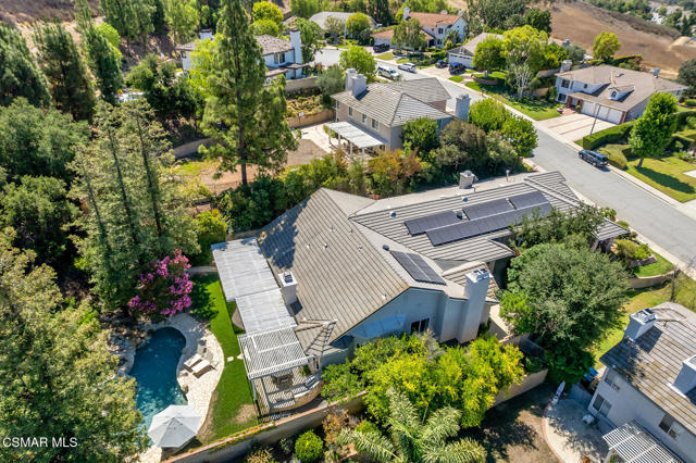 4953 Kilburn Court, Oak Park CA: https://media.crmls.org/mediaz/7d391b65-b8e6-4409-adf9-441a333053b2.jpg