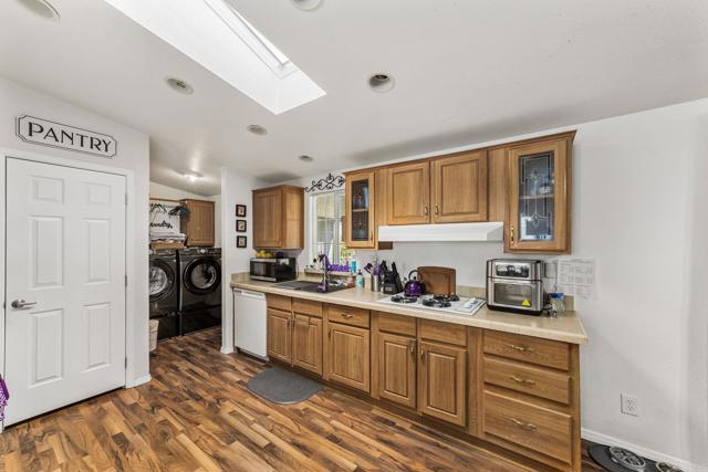 Image 5 of 28 For 120 Brookside Ln