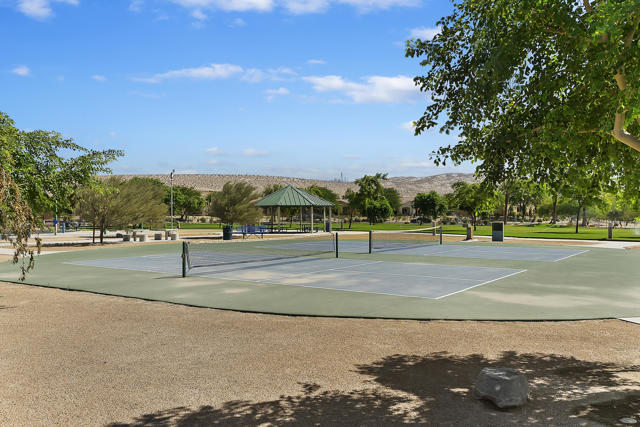 053_Community Amenities