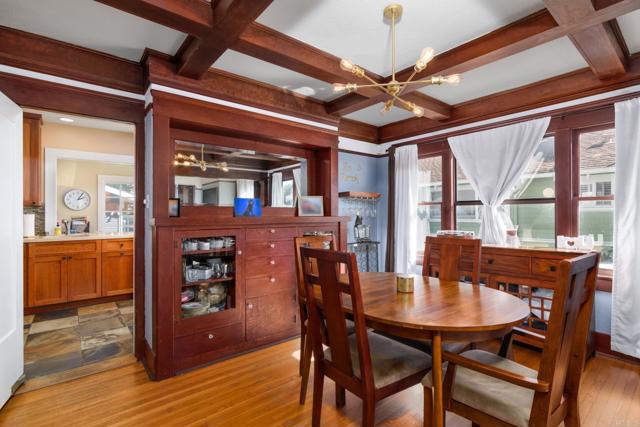 Detail Gallery Image 9 of 44 For 3915 Falcon St, San Diego,  CA 92103 - 3 Beds | 3 Baths