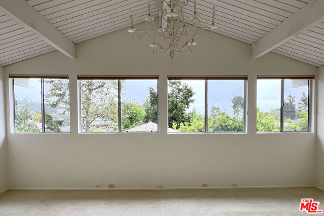 2325 Banyan Drive, Los Angeles CA: https://media.crmls.org/mediaz/7d3cc126-fad1-4087-b2cd-c110476fffa5.jpg