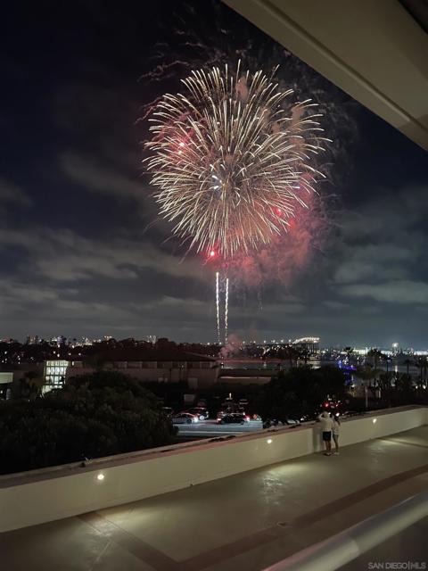 1820 Avenida del Mundo, Coronado CA: https://media.crmls.org/mediaz/7d3db39a-c8ea-4522-bbaa-38d5d251d07a.jpg
