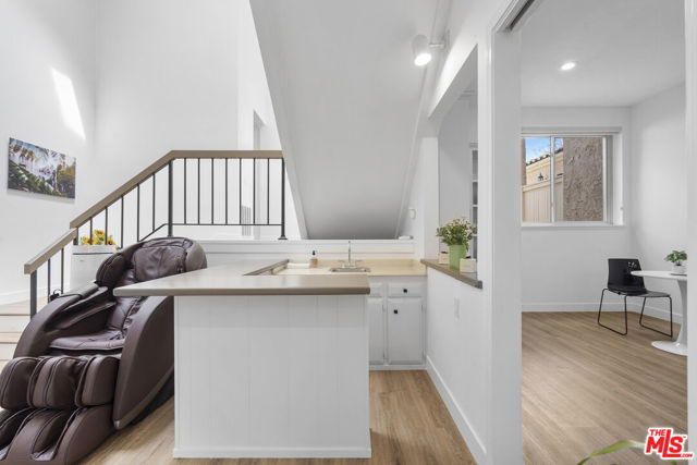 532 Riviera Court, Fullerton CA: https://media.crmls.org/mediaz/7d3db763-b5c8-434e-bc32-a603e63cd5e4.jpg