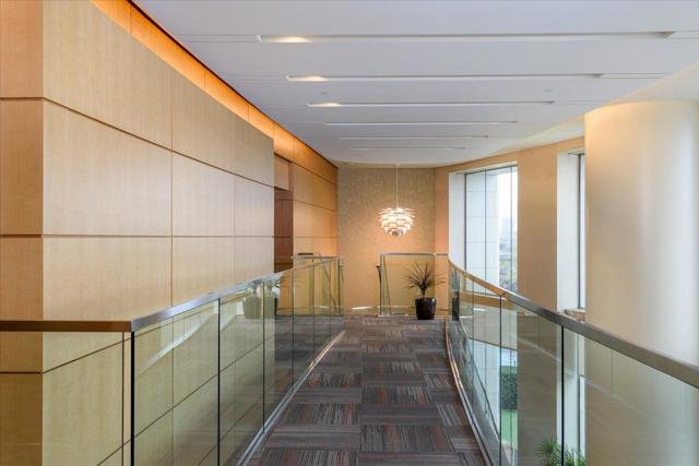425 1st Street, San Francisco CA: https://media.crmls.org/mediaz/7d3e1e59-81d3-4174-b47c-df256b8010c0.jpg