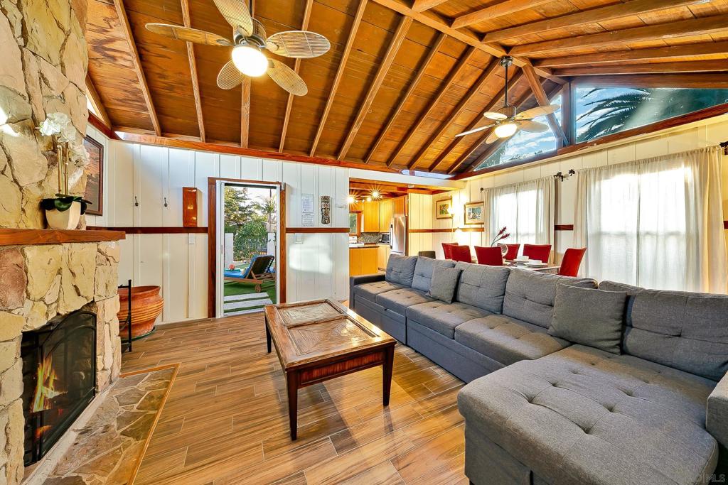 370 Nautilus St - photo 3