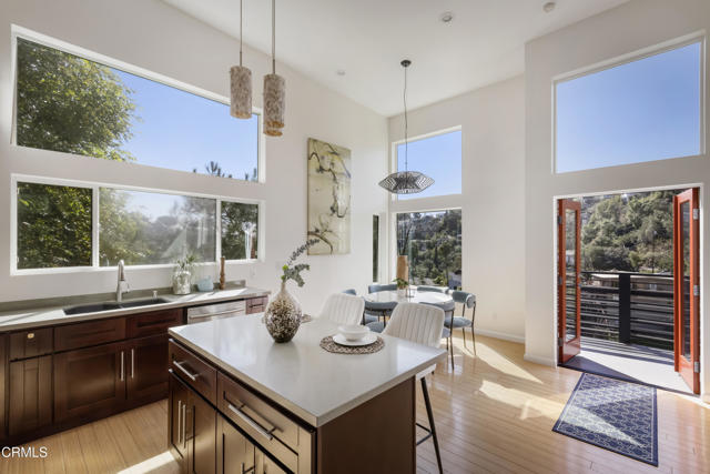 Detail Gallery Image 18 of 48 For 475 Rustic Dr, Los Angeles,  CA 90065 - 3 Beds | 3/1 Baths