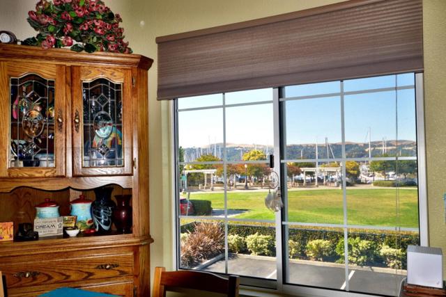 258 E E Street, Benicia CA: https://media.crmls.org/mediaz/7d3e83b0-0cfb-436b-b258-fc38a9f94379.jpg