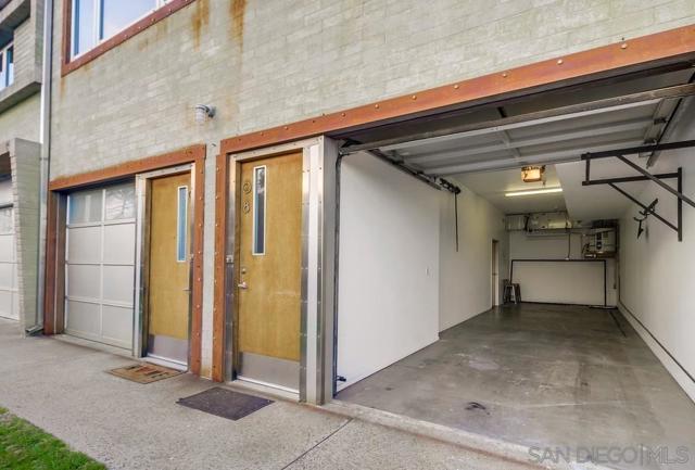 Image 48 of 56 For 3033 India St  8