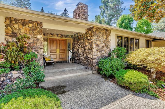 19680 Versailles Way, Saratoga CA: https://media.crmls.org/mediaz/7d3ef88a-53d3-4035-abb5-f551721f6b31.jpg