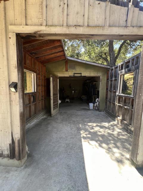 17160 Wilson Way, Royal Oaks CA: https://media.crmls.org/mediaz/7d40155c-2b38-4a9d-8a61-1a3516b8f464.jpg