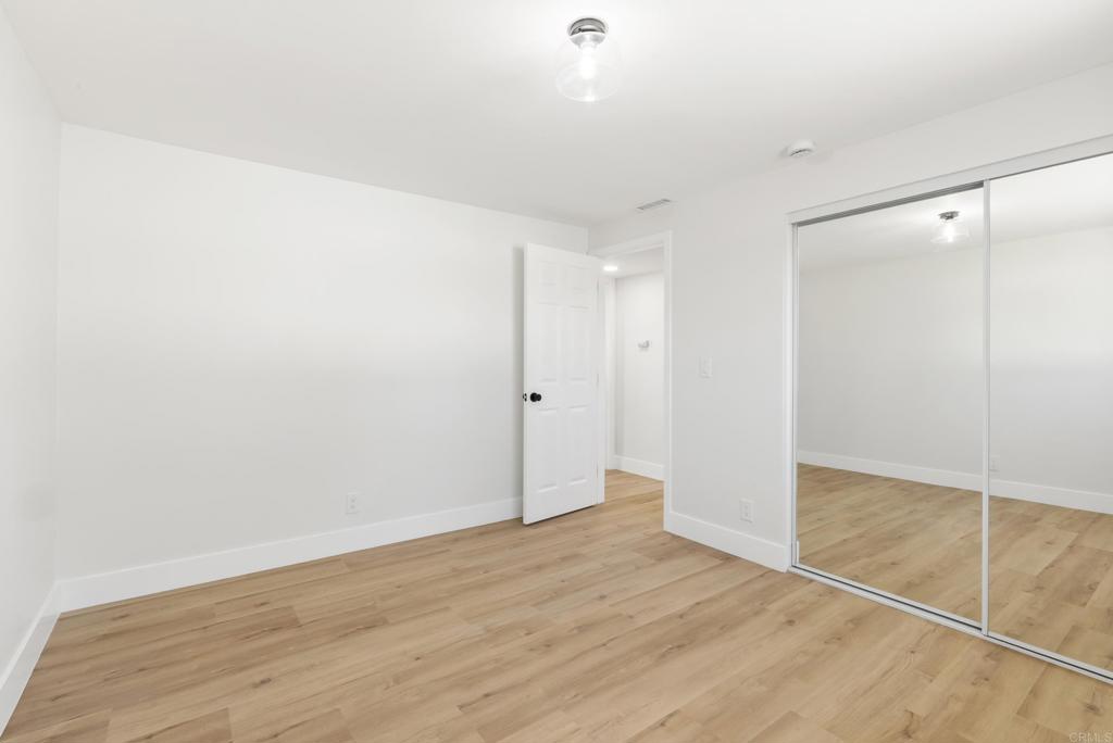 2333 Mission Avenue - photo 17