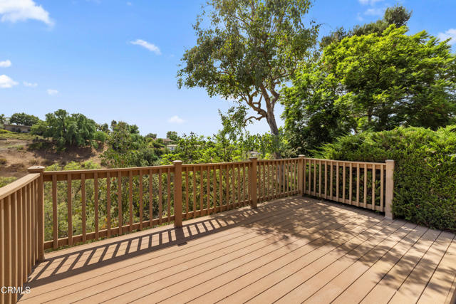 947 Camino Concordia, Camarillo CA: https://media.crmls.org/mediaz/7d4045b2-6f22-4eaf-953b-004e035984ec.jpg